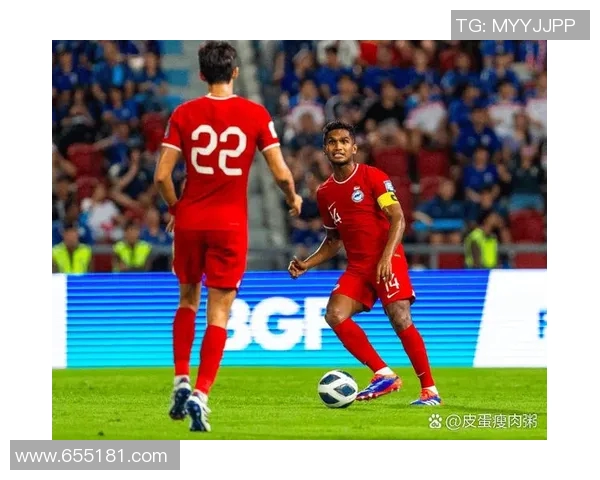 沙托鲁主场迎战洛里昂双方争夺关键三分展开激烈对决