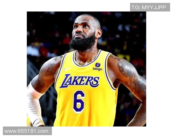 詹姆斯：从篮球场上的传奇到全球文化的影响力探讨