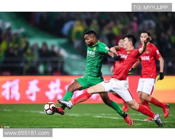 2020年国安与恒大巅峰对决回顾：激情四溢的中超经典之战